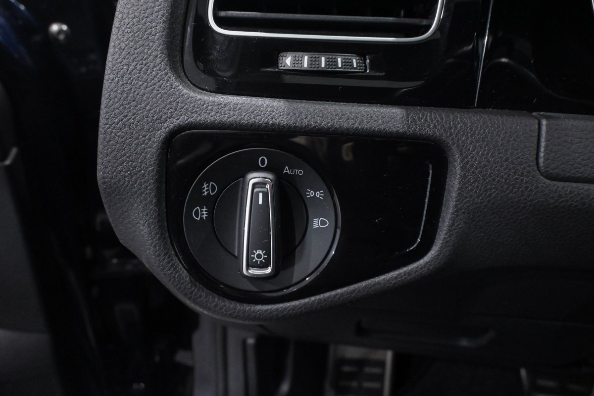 Foto Volkswagen Golf 14