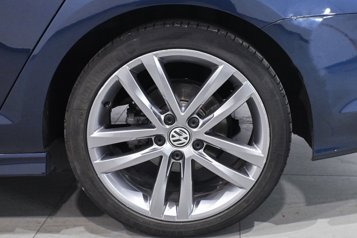 Foto Volkswagen Golf 22