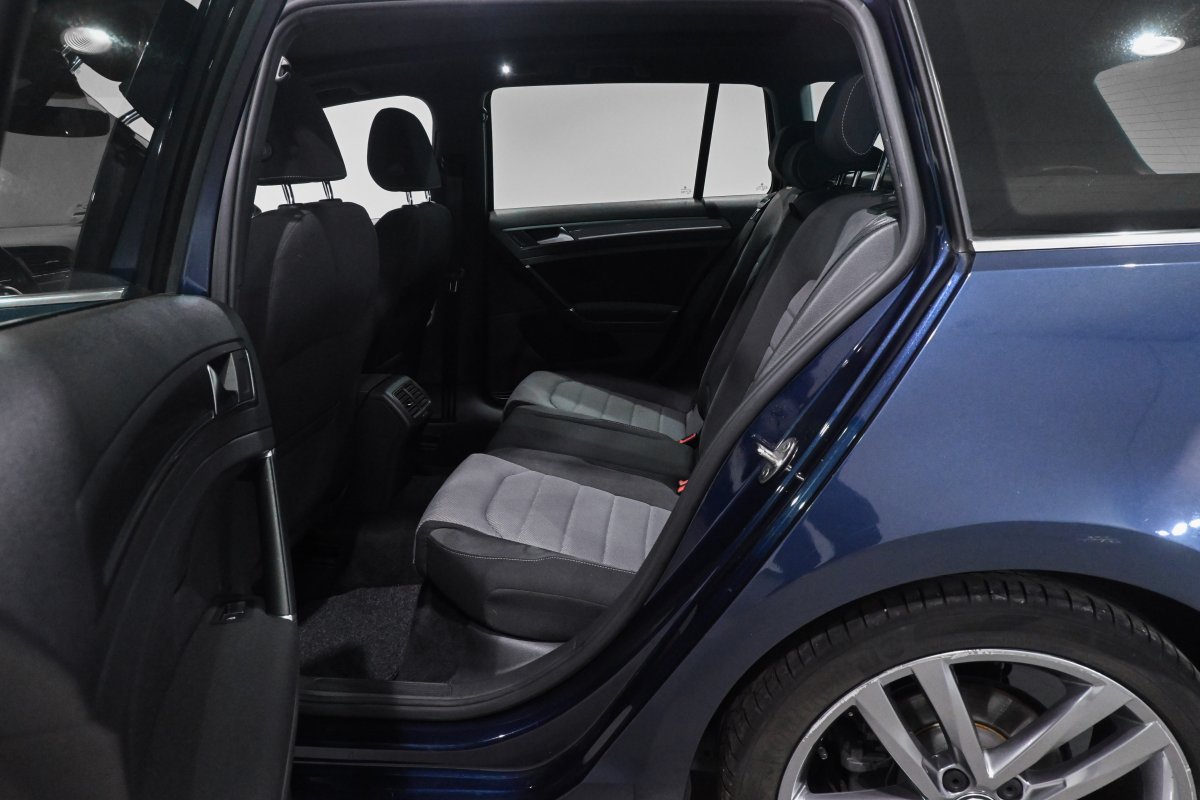 Foto Volkswagen Golf 17