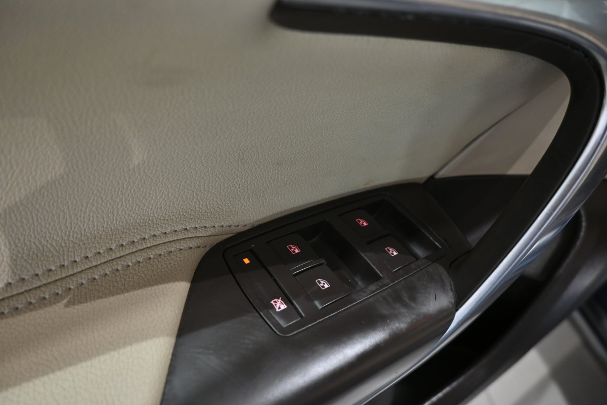 Foto Opel Insignia 24