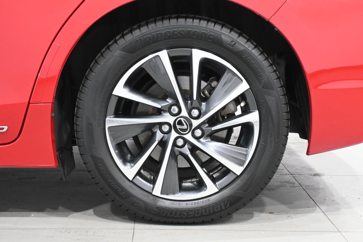 Foto Lexus CT 28