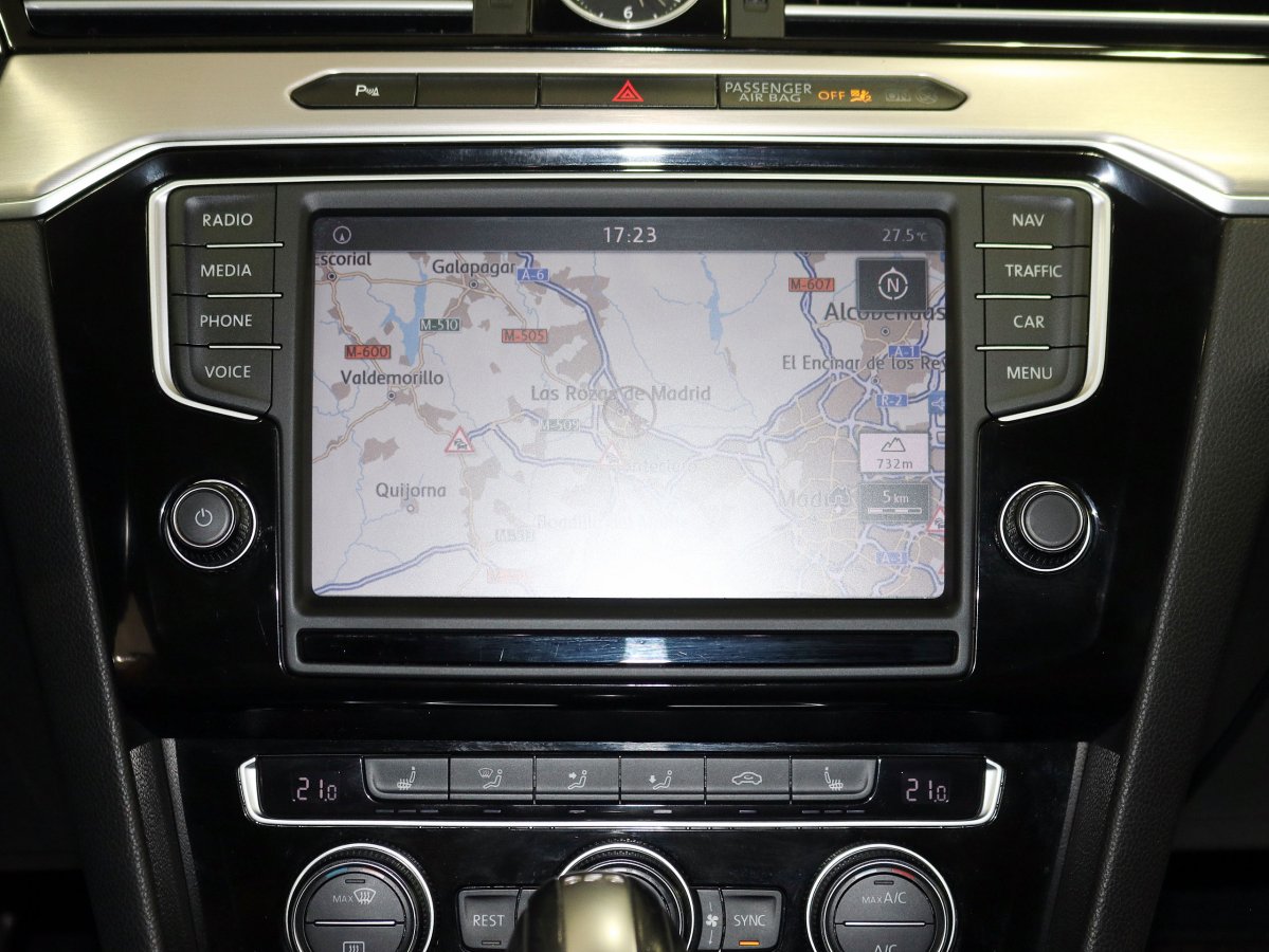 Foto Volkswagen Passat 21