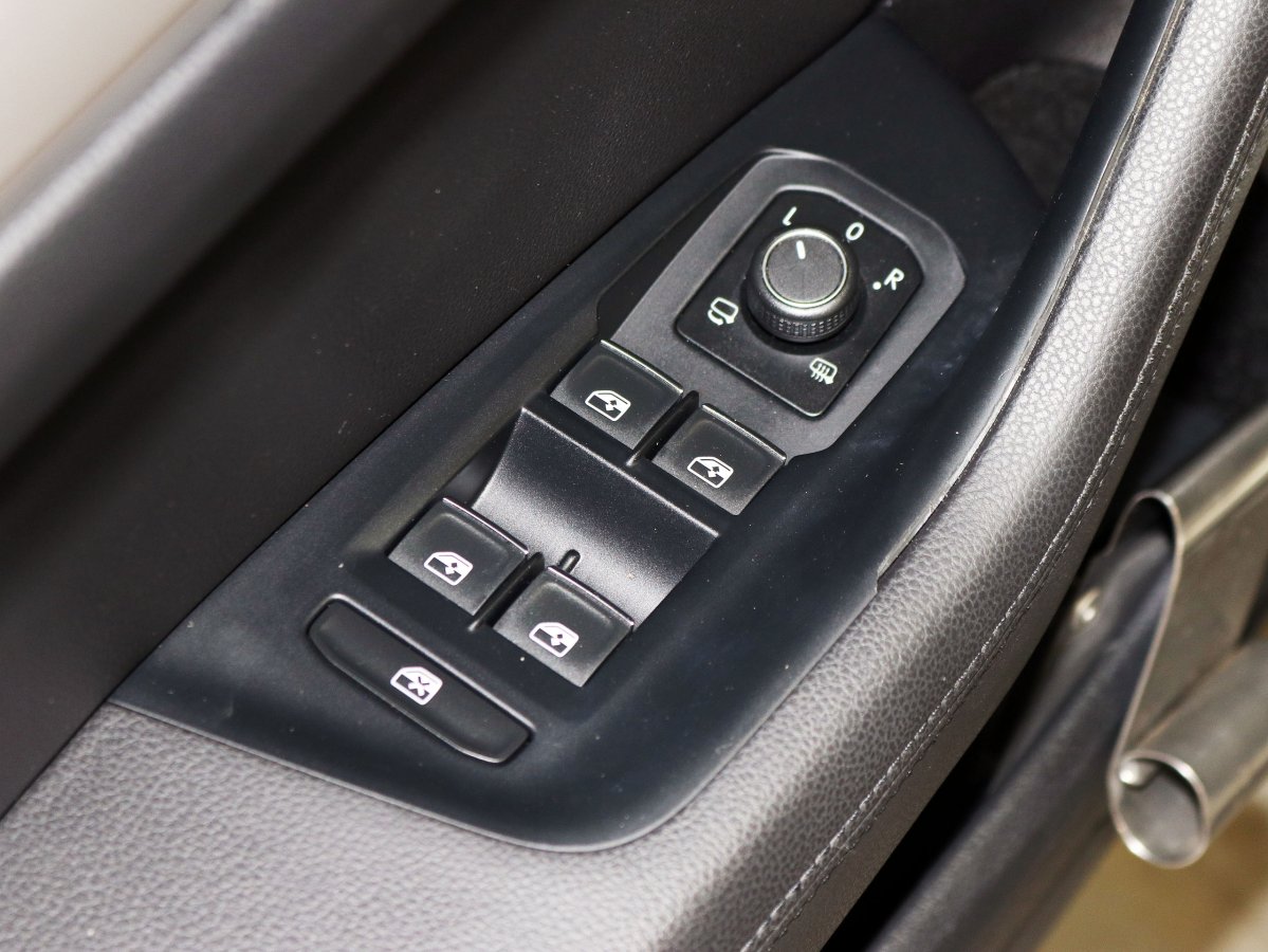 Foto Volkswagen Passat 26