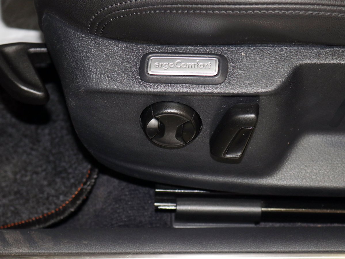 Foto Volkswagen Passat 27