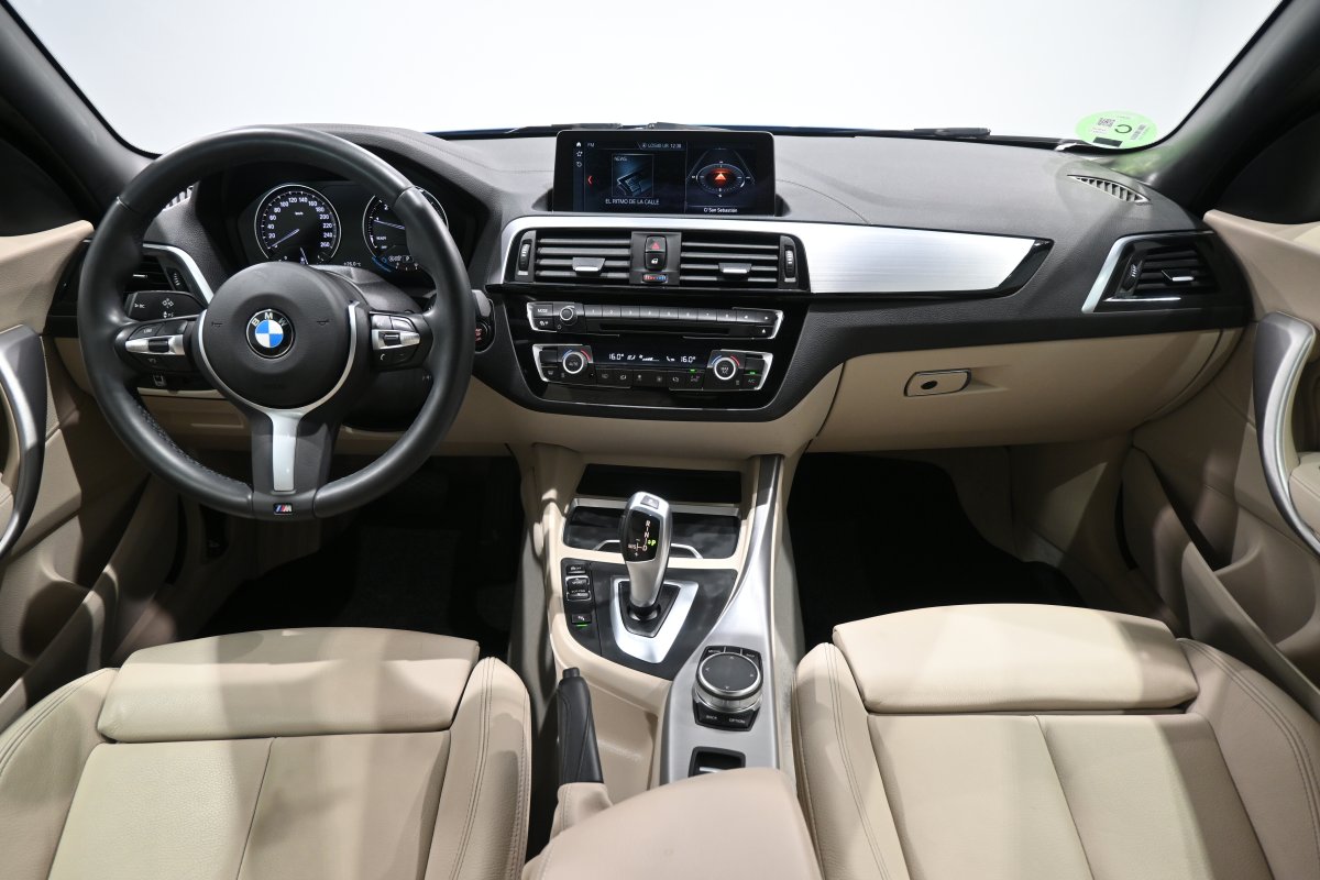 Foto Bmw 218iA 19