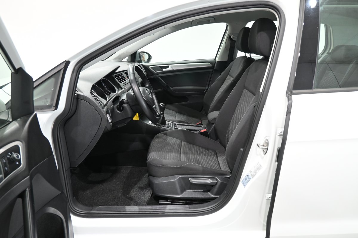 Foto Volkswagen Golf 9