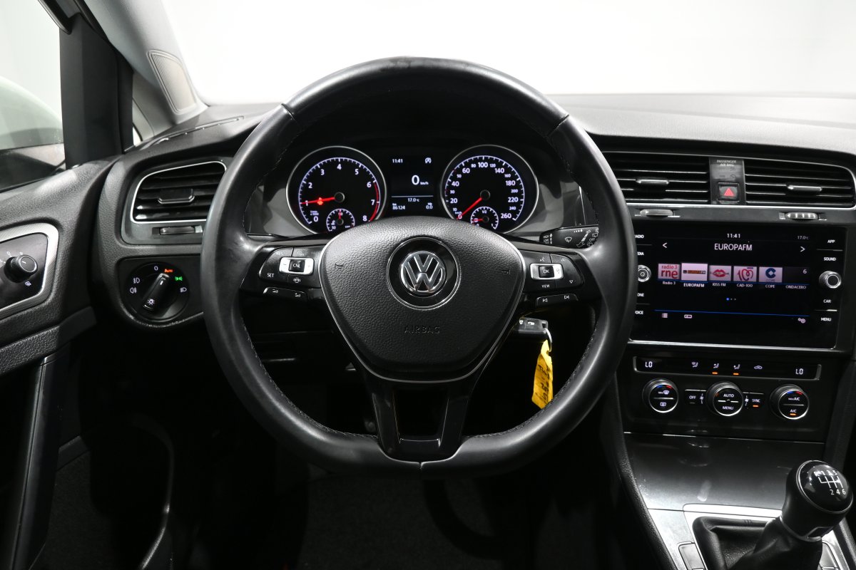 Foto Volkswagen Golf 18