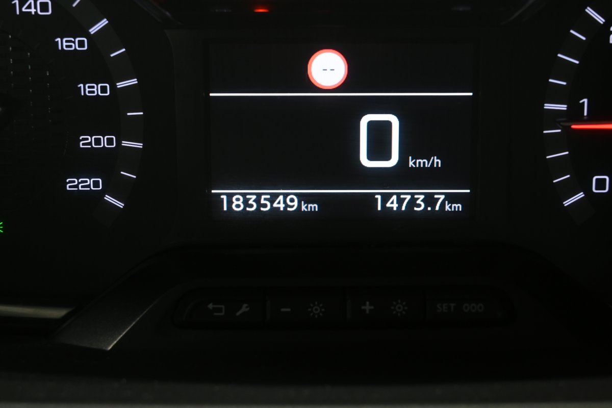 Foto Peugeot Rifter 13