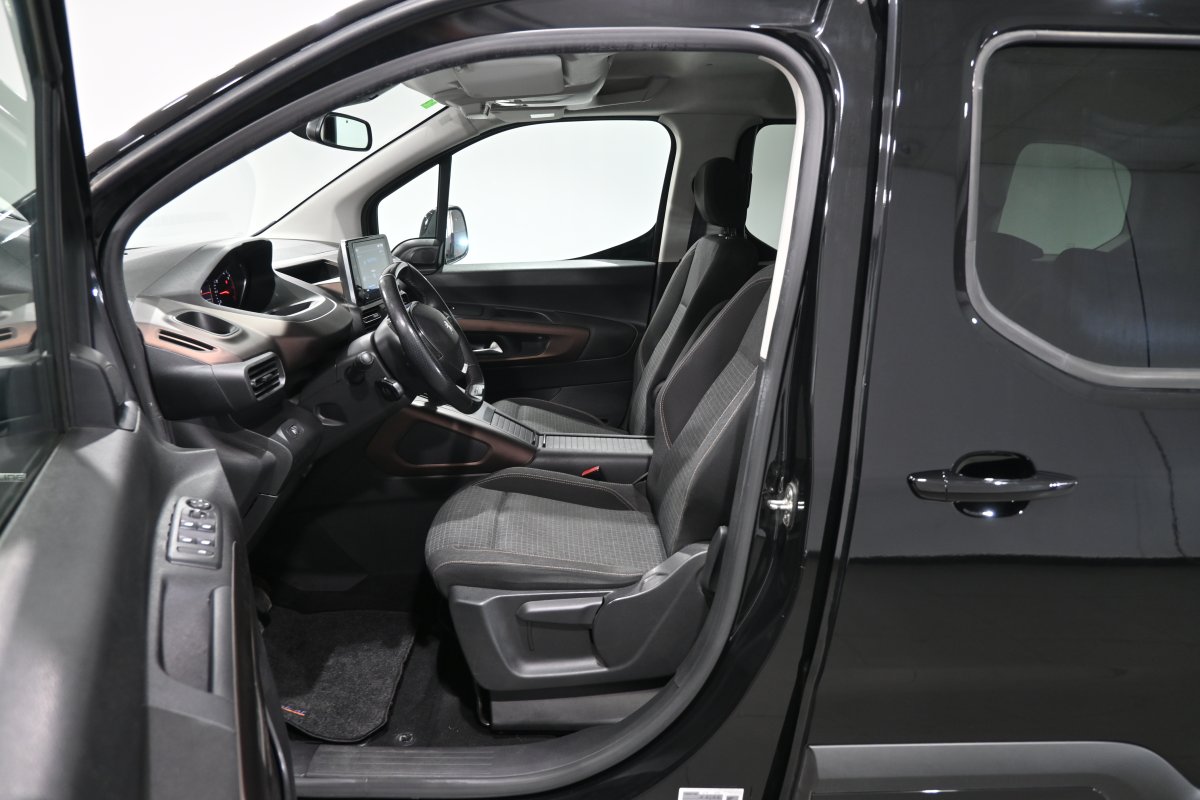 Foto Peugeot Rifter 10