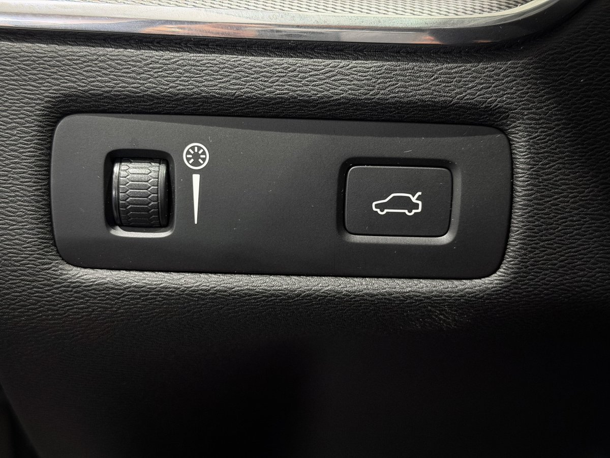 Foto Volvo XC60 24
