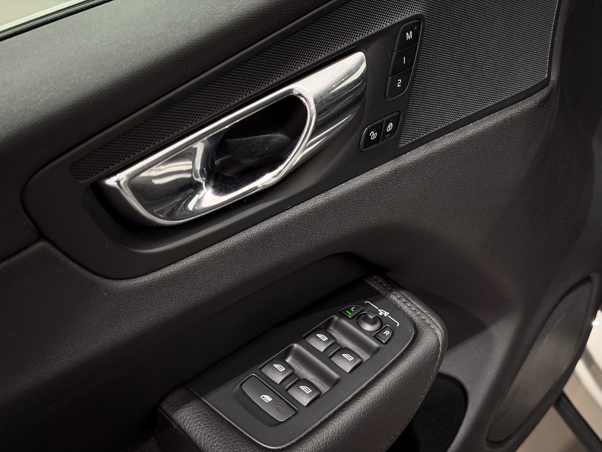 Foto Volvo XC60 25