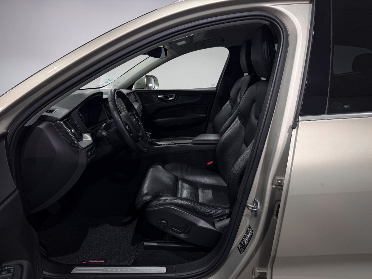 Foto Volvo XC60 10