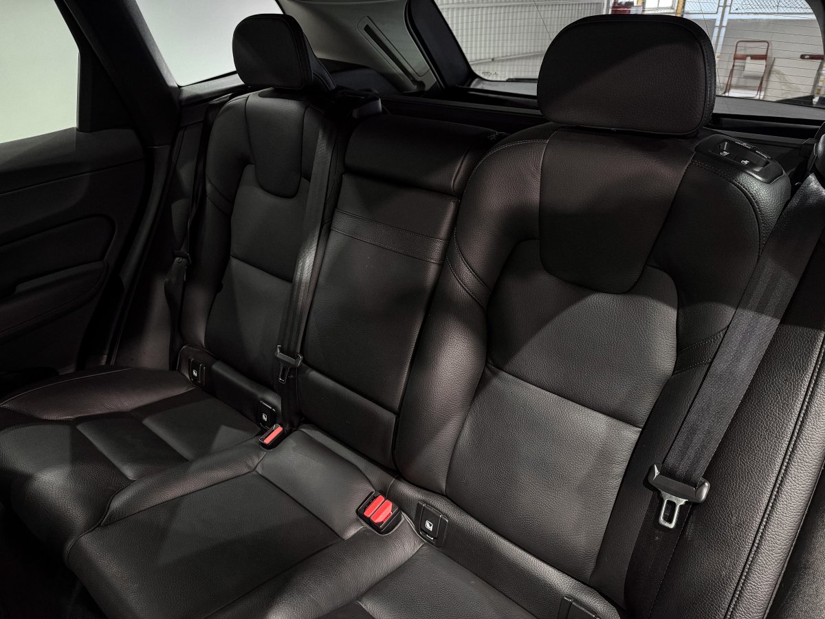 Foto Volvo XC60 12
