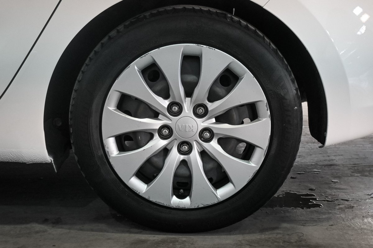 Foto Kia Carens 28
