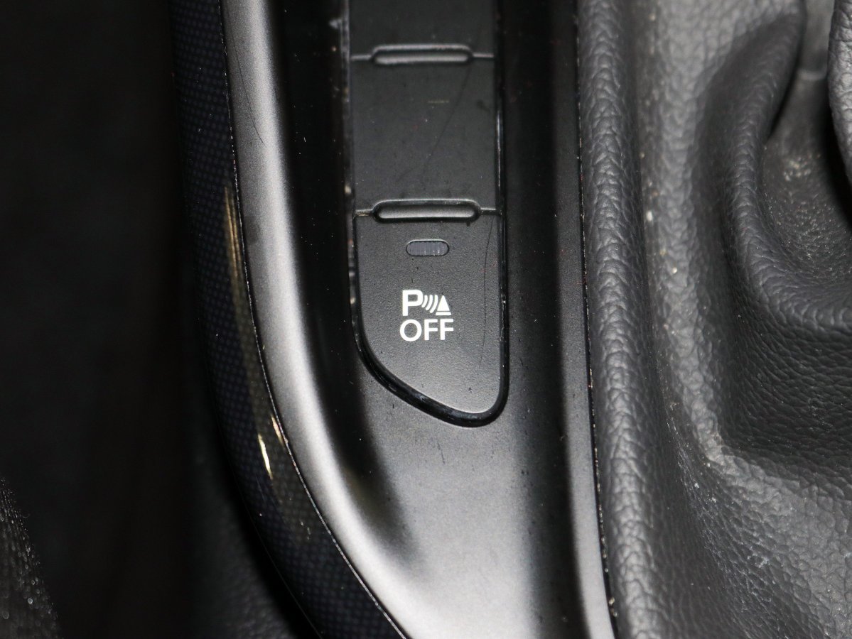 Foto Kia Carens 25