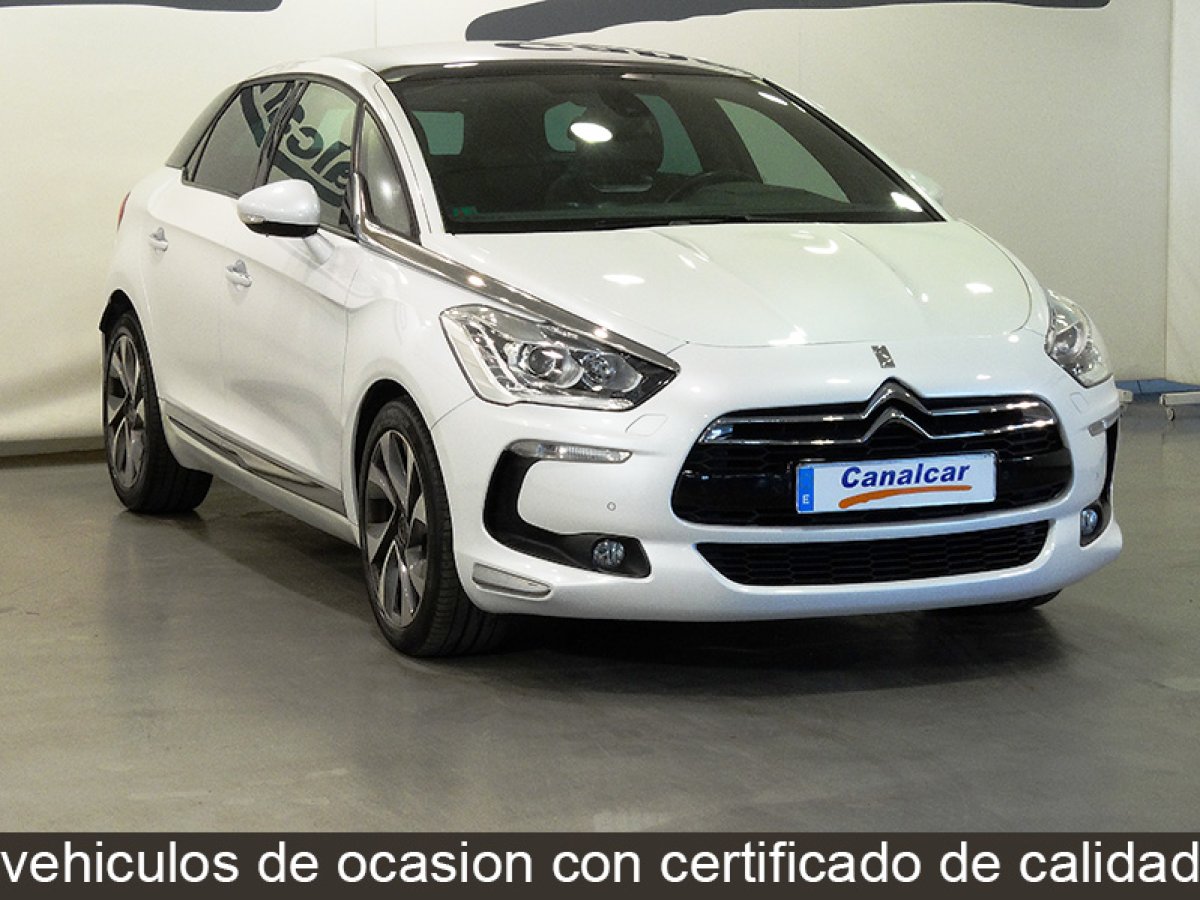 Foto DS DS5 4