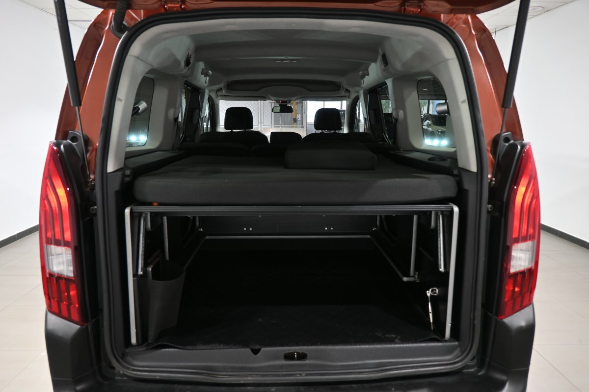 Foto Peugeot Rifter 8