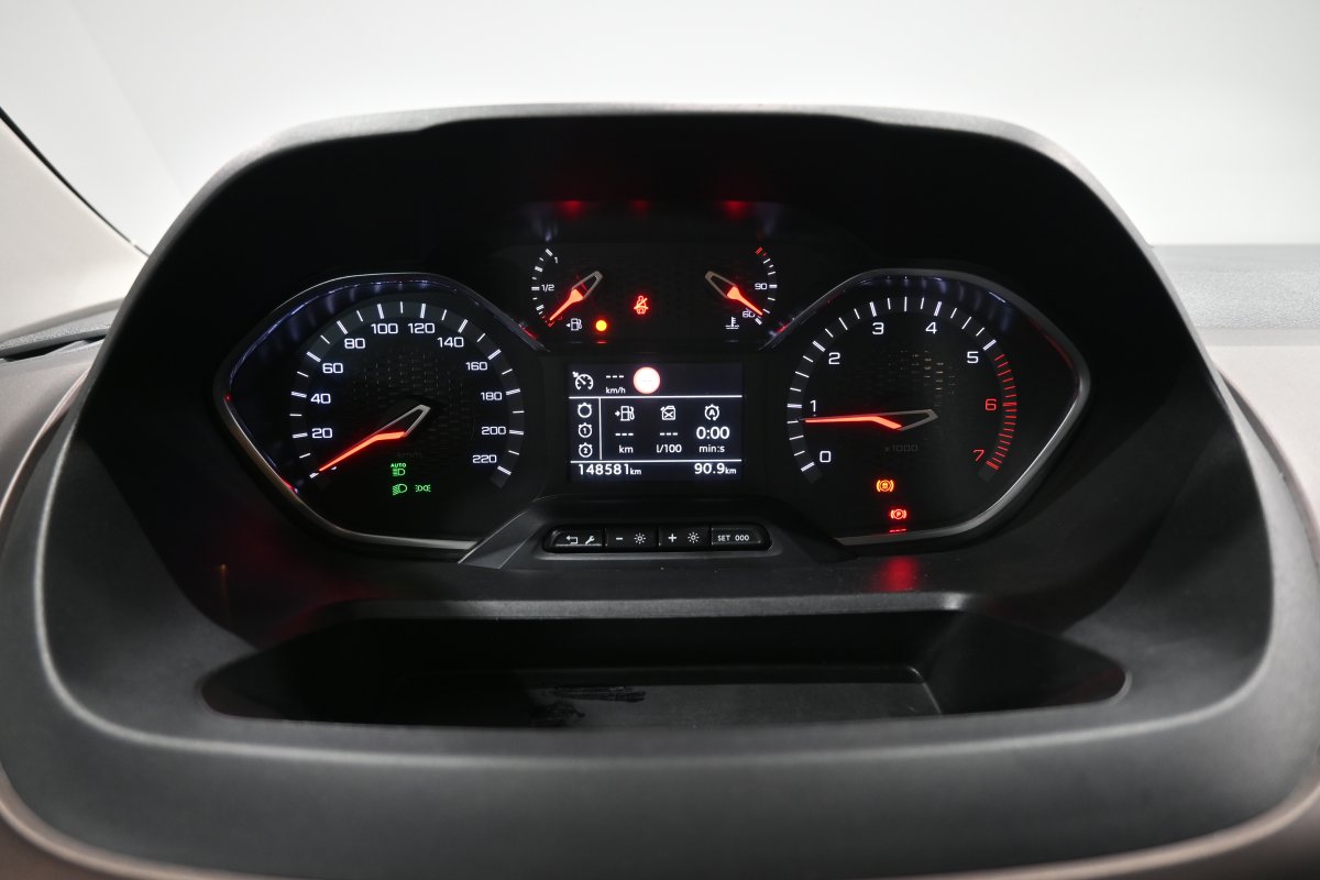 Foto Peugeot Rifter 14