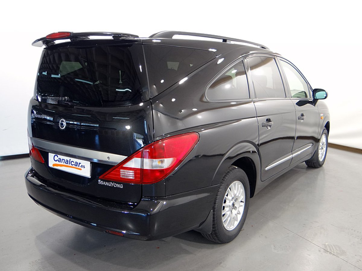 Foto Ssangyong Rodius 6