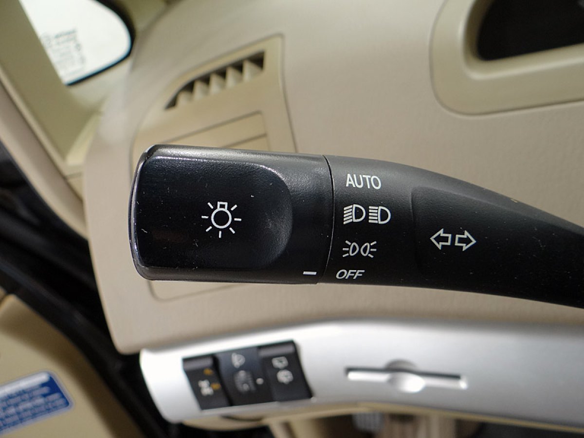 Foto Ssangyong Rodius 36