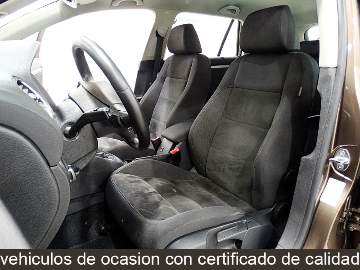 Foto Volkswagen Golf 17