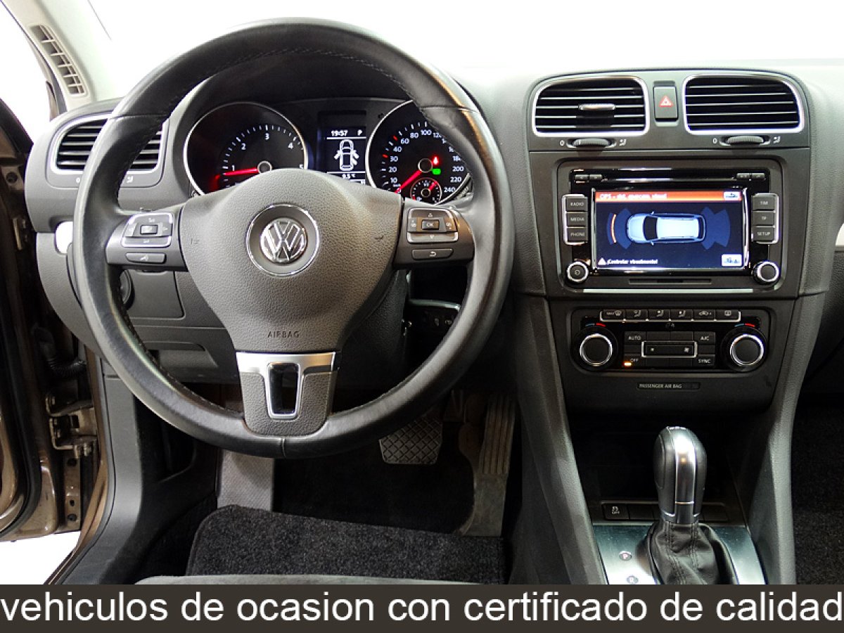 Foto Volkswagen Golf 24