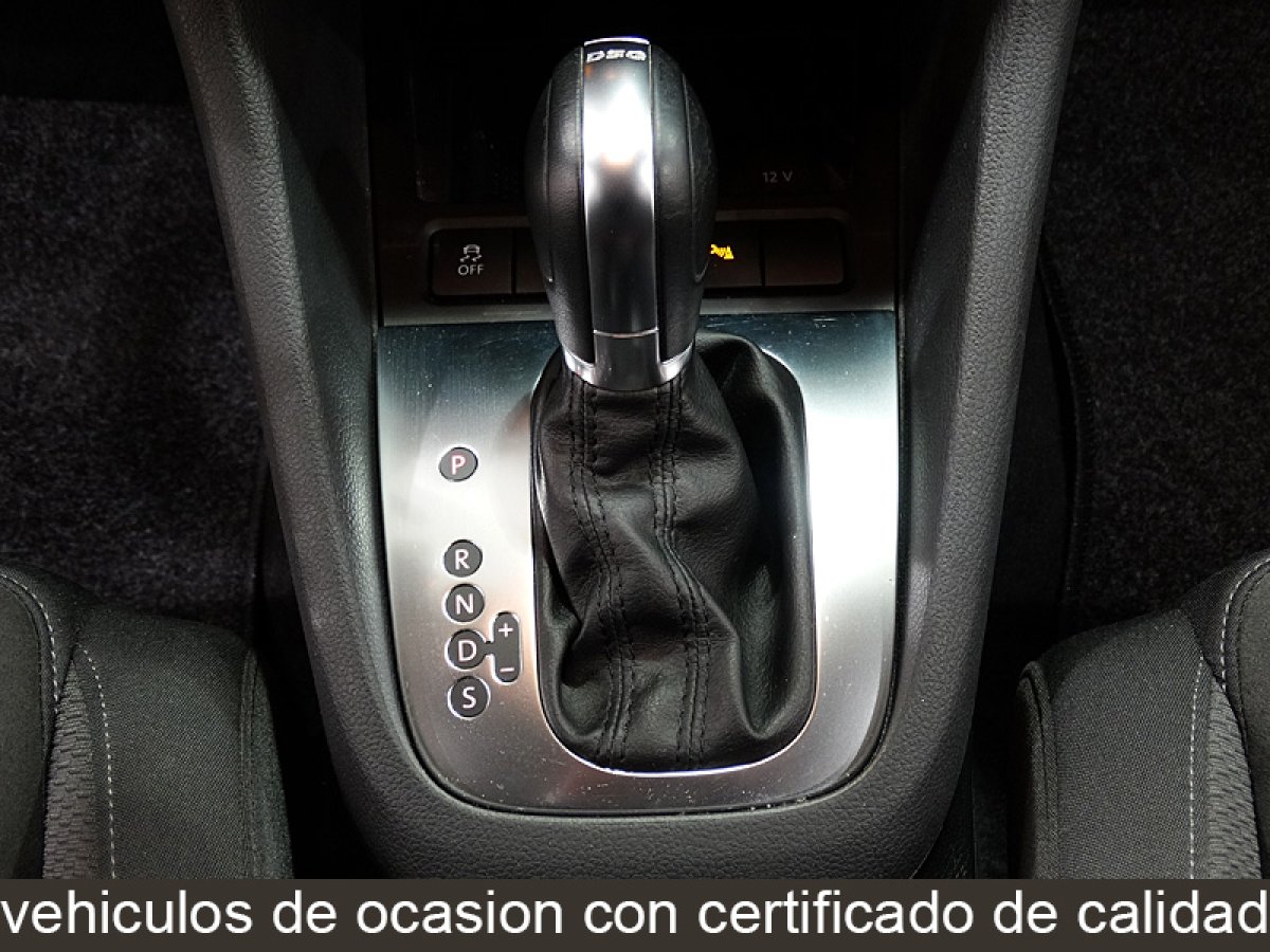 Foto Volkswagen Golf 26