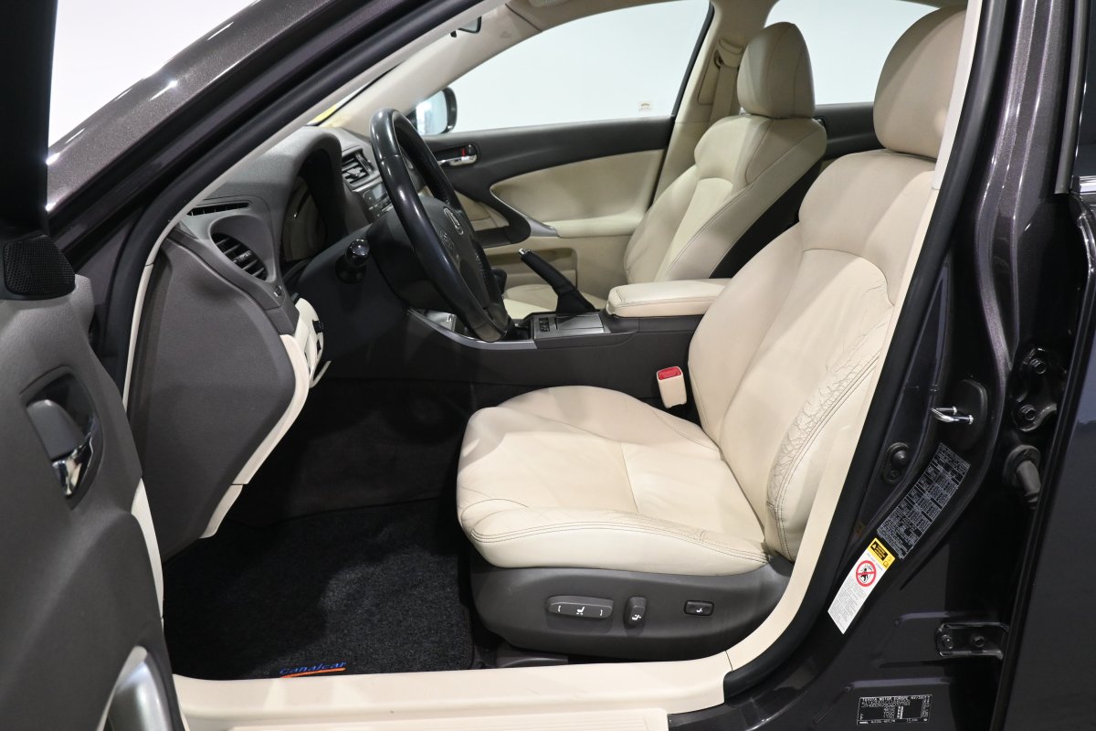 Foto Lexus IS 9