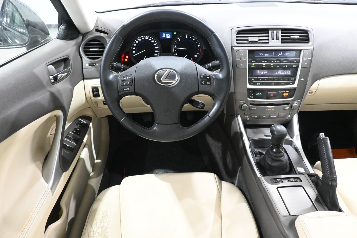 Foto Lexus IS 14