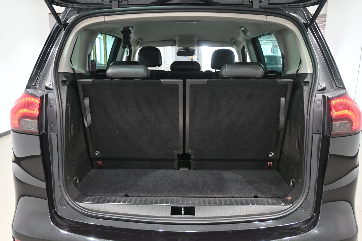 Foto Opel Zafira 8