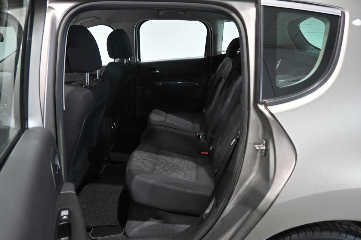 Foto Peugeot 3008 11