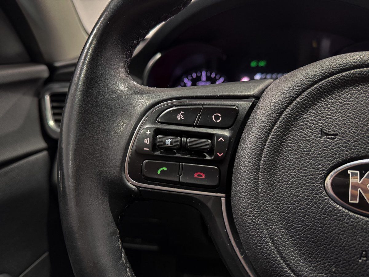 Foto Kia Optima 22