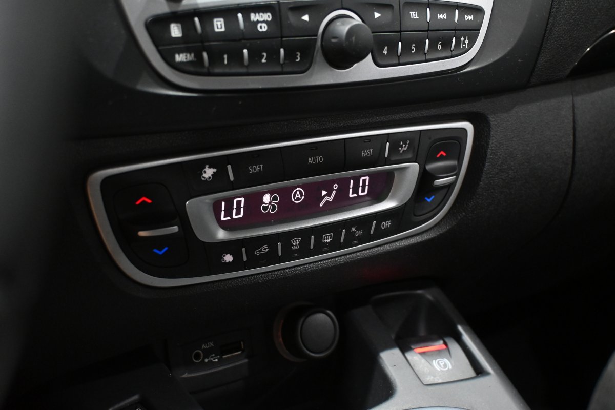 Foto Renault Grand 16