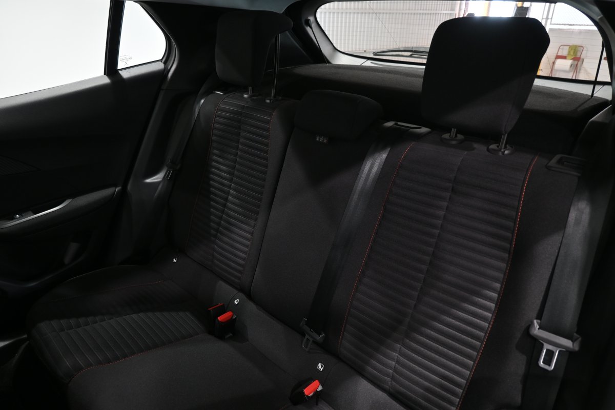 Foto Peugeot 2008 12