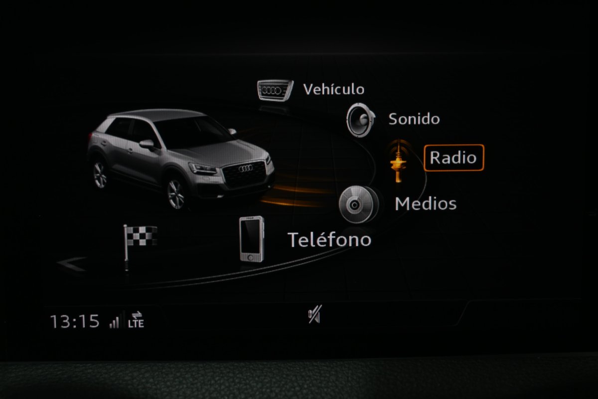 Foto Audi Q2 11