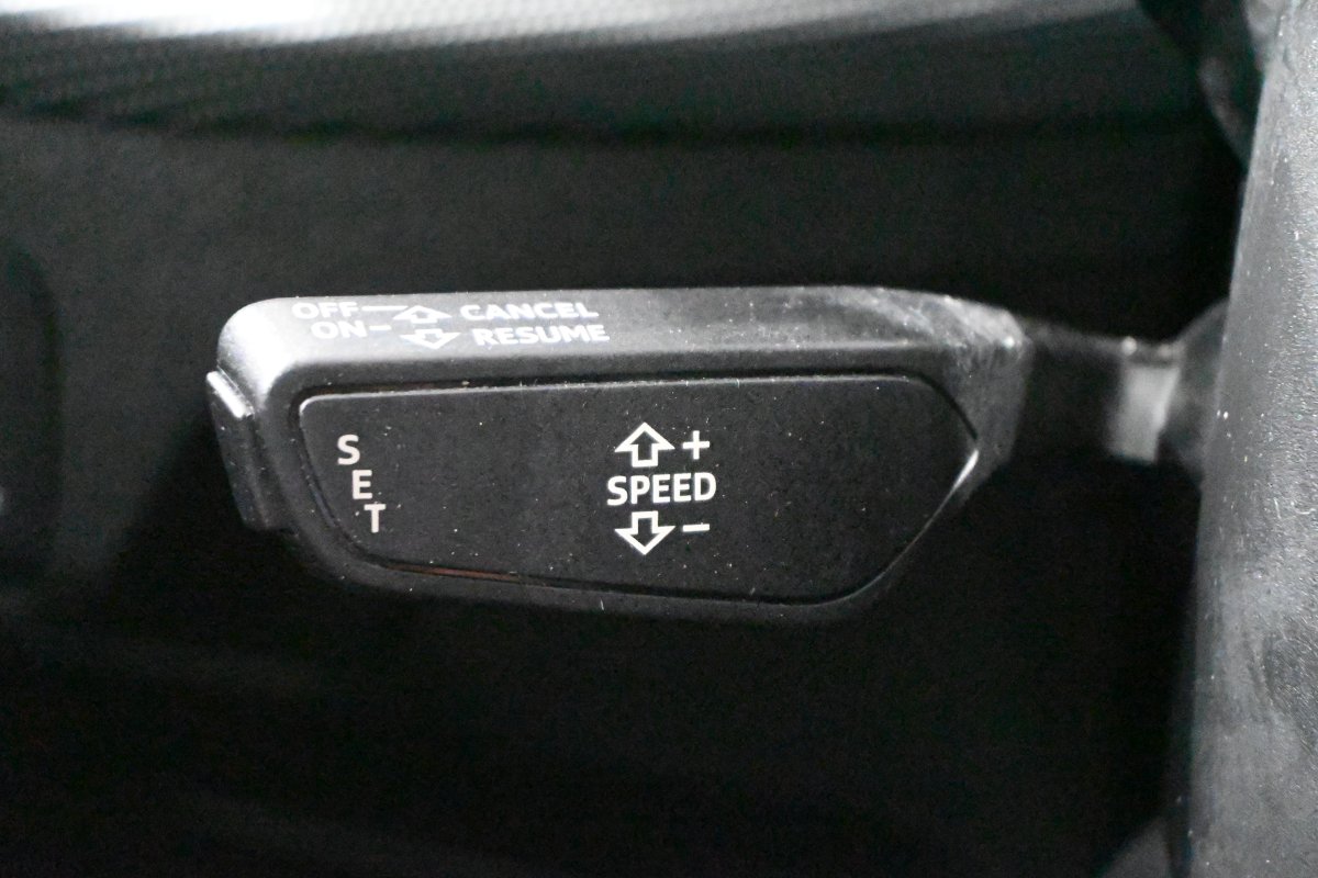Foto Audi Q2 28