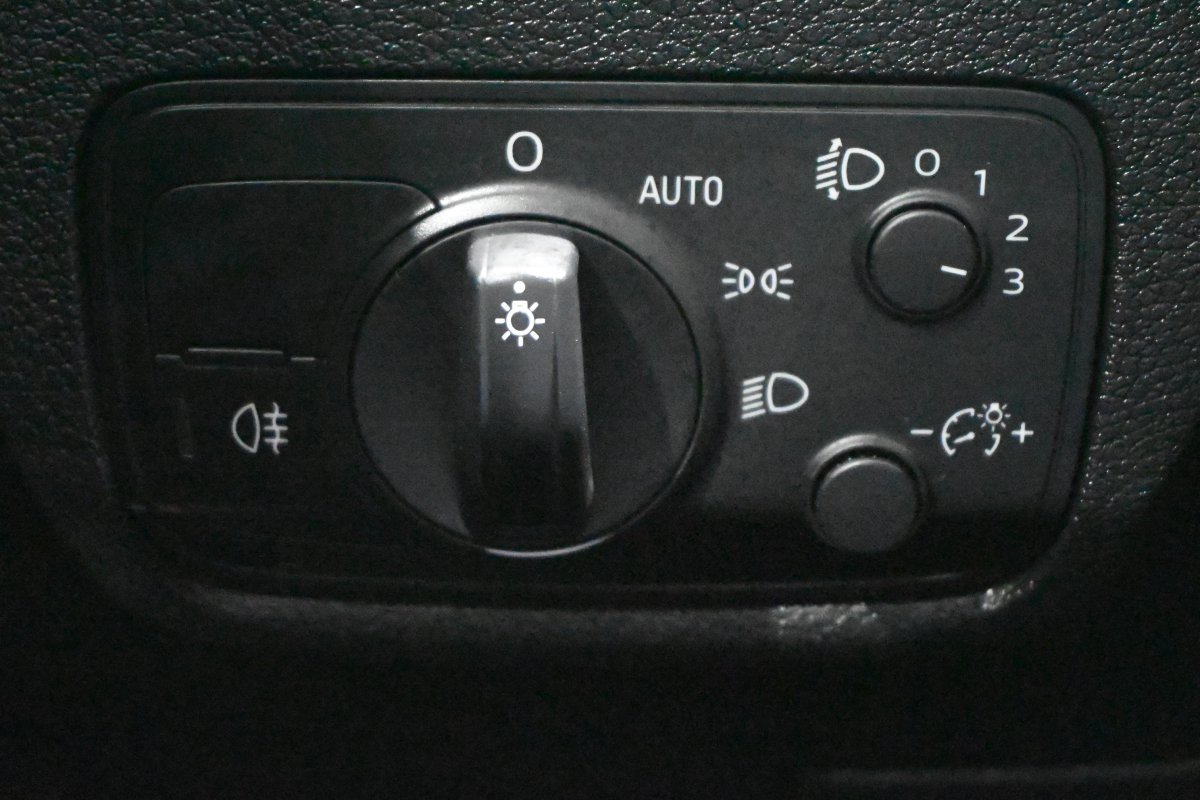 Foto Audi Q2 25