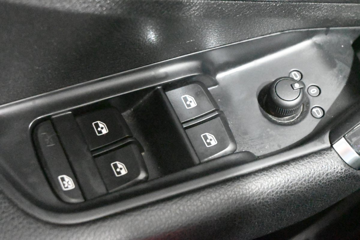 Foto Audi Q2 24