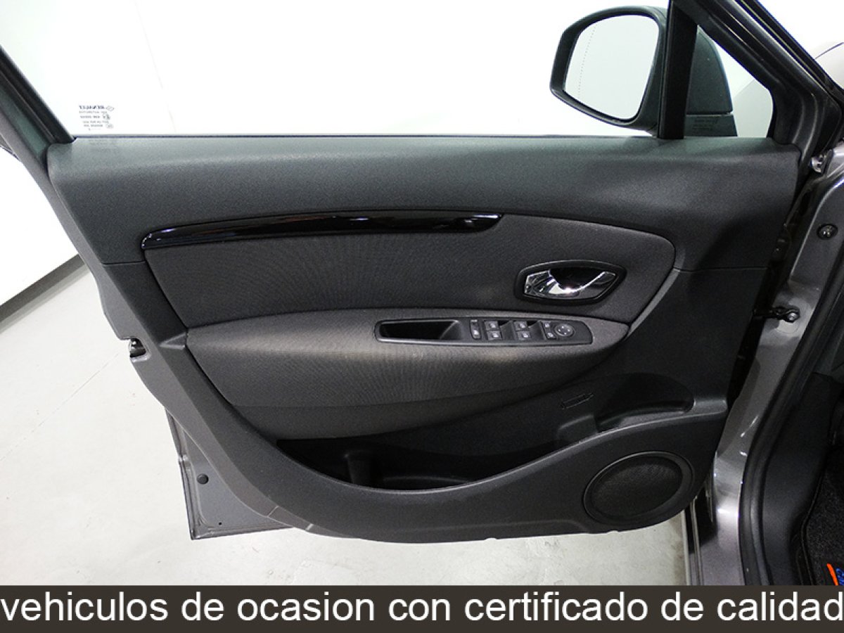 Foto Renault Scenic 20