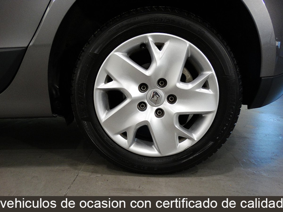Foto Renault Scenic 27