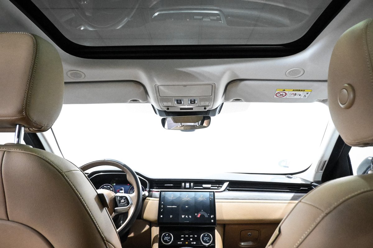 Foto Jaguar F-PACE 40