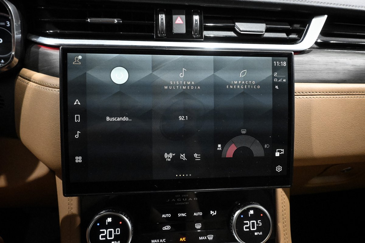Foto Jaguar F-PACE 18