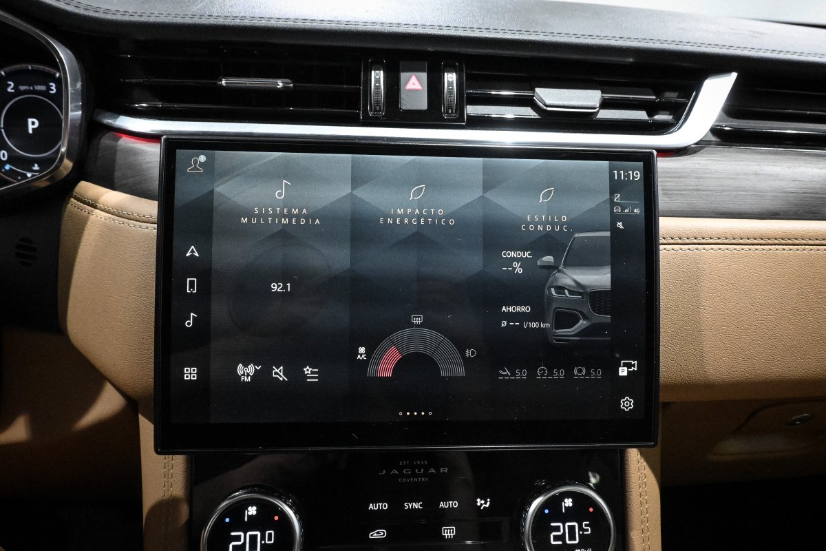 Foto Jaguar F-PACE 22