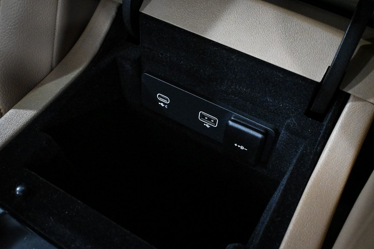Foto Jaguar F-PACE 33