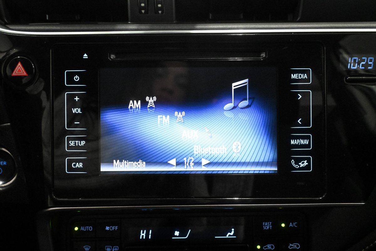 Foto Toyota Auris 16