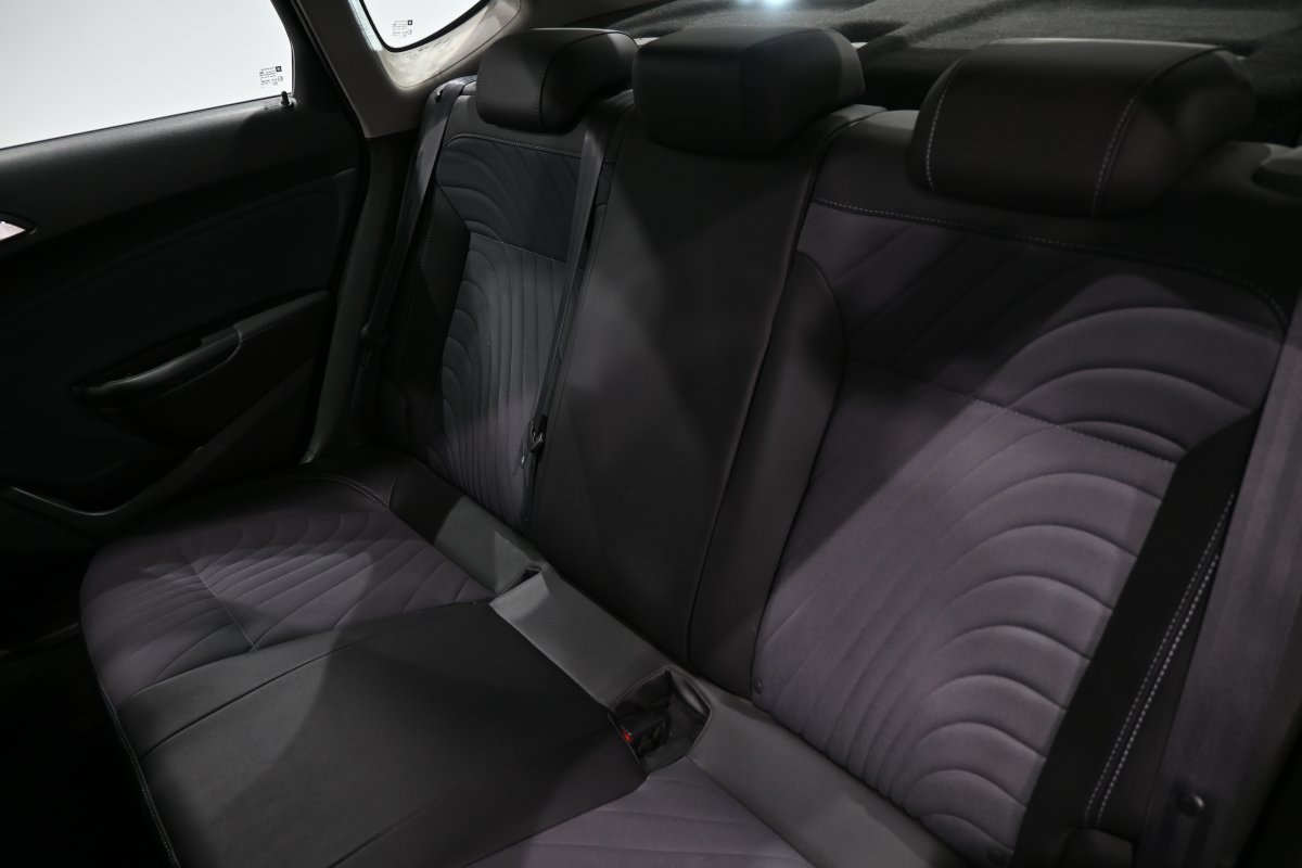 Foto Opel Astra 12
