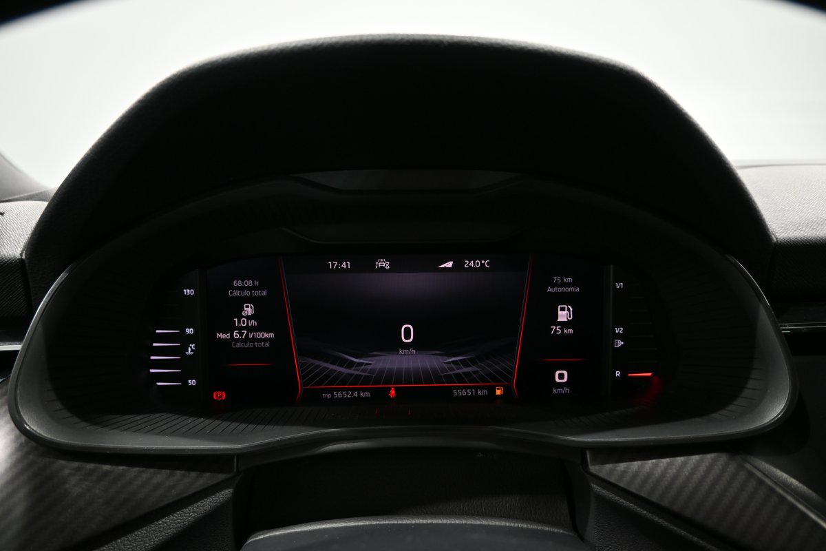 Foto Skoda SCALA 14