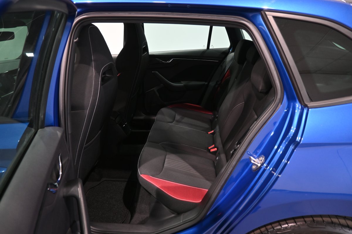 Foto Skoda SCALA 9