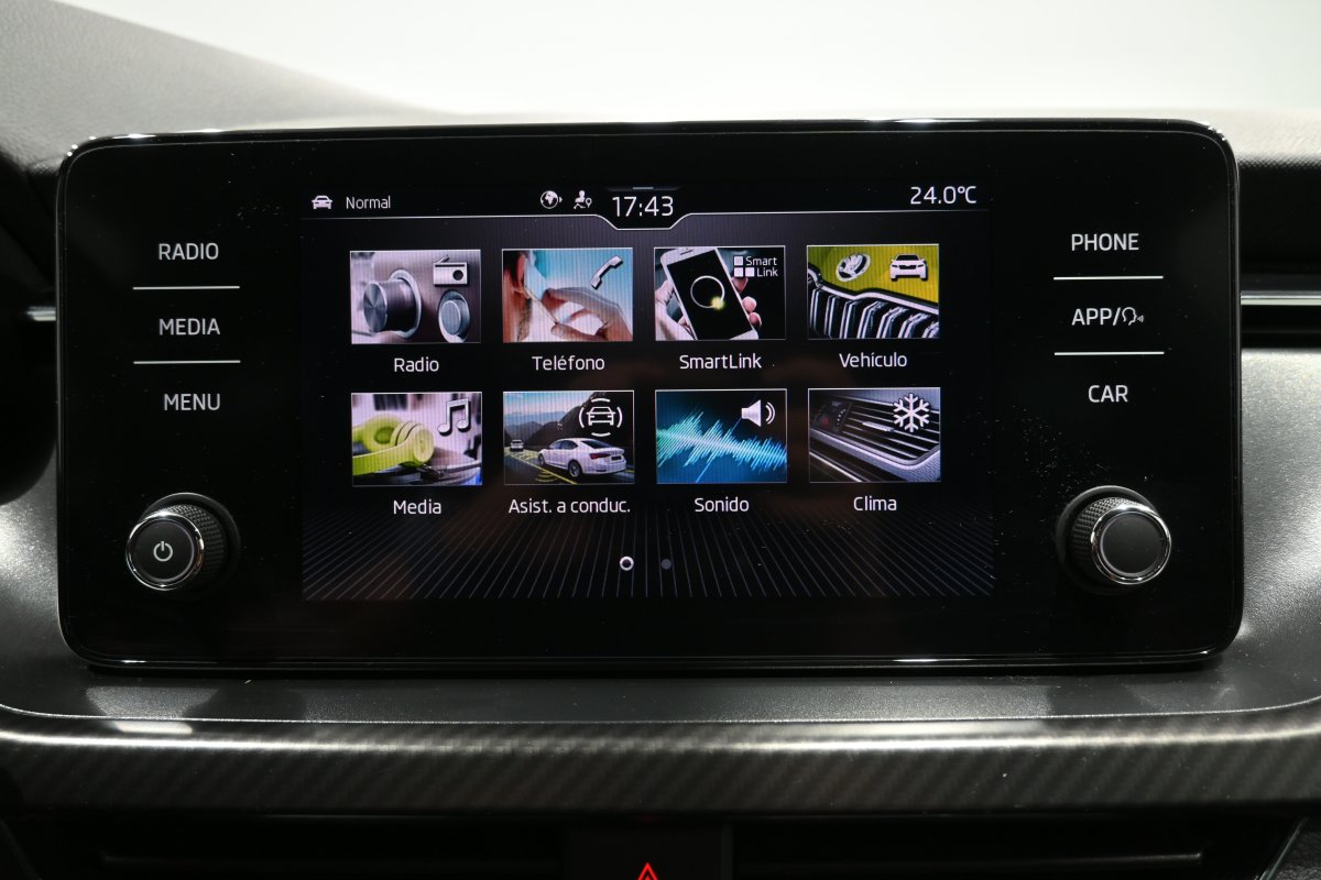 Foto Skoda SCALA 15