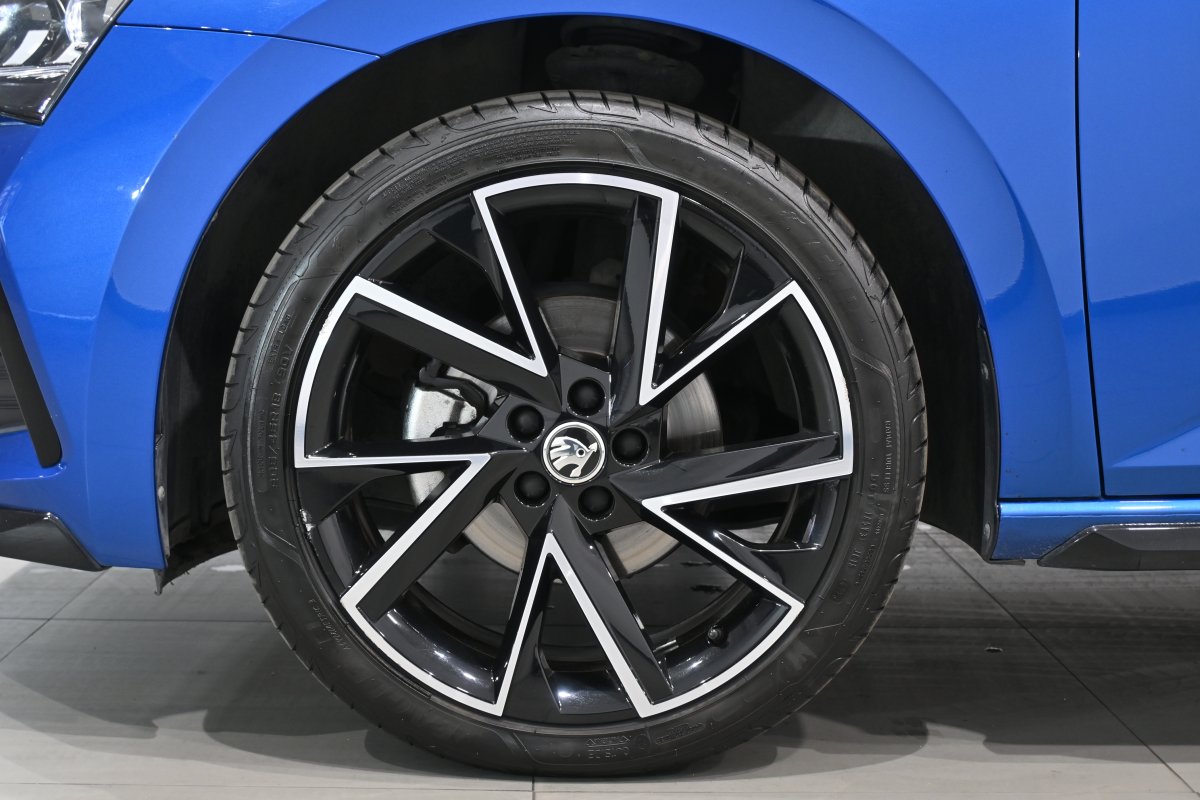 Foto Skoda SCALA 27